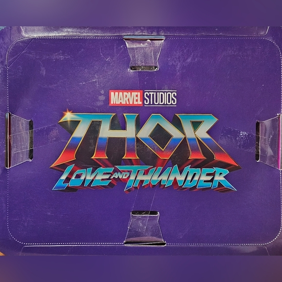 Disney Marvel Avengers Thor: Love & Thunder 8-Piece PVC Figure Play Set - Picture 3 of 15